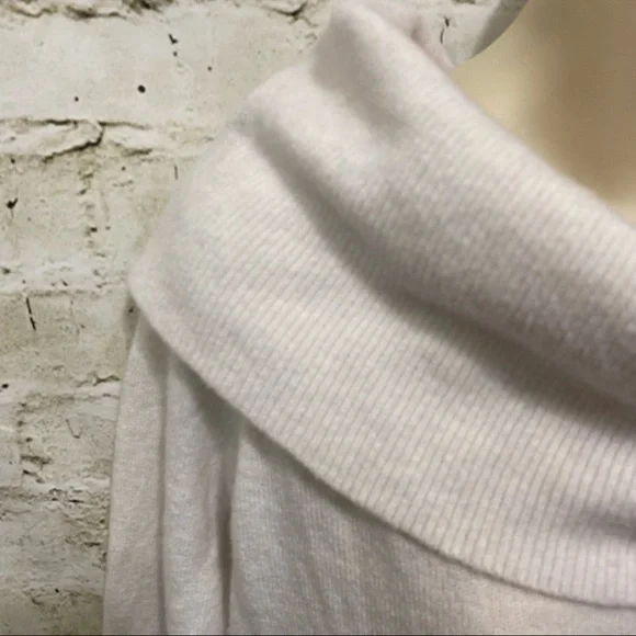 Banana Republic Ivory Wool Blend Funnel Neck Sweater - Picture 2 of 5